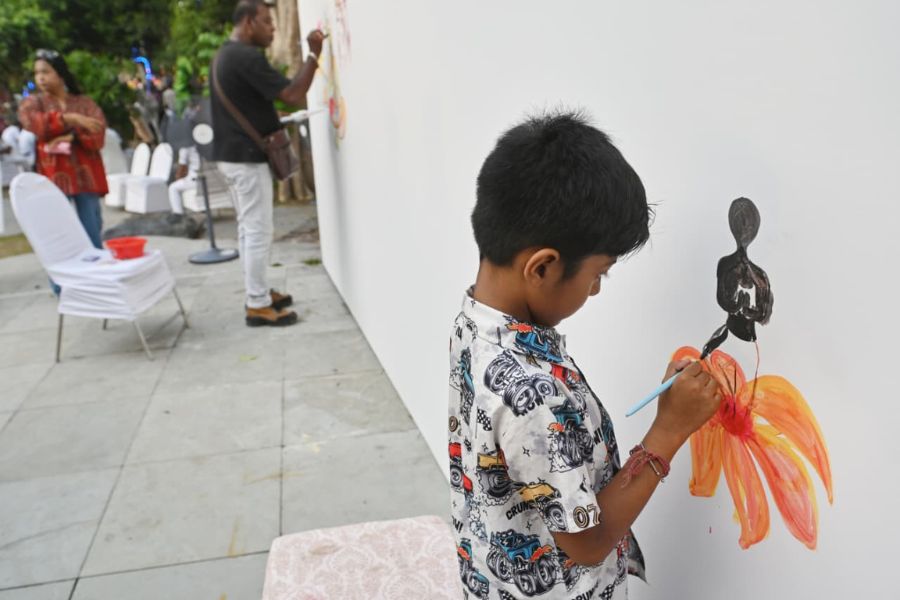 The ‘Paint it, Click it’ competition also added a creative touch to the festivities, encouraging participants to engage with the themes of art and wellness.