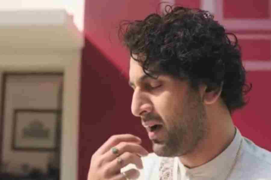 Ranbir Kapoor in the Asian Paints Ultima ad