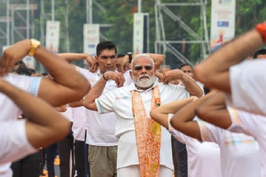 PM Narendra Modi took part in the massive collective of yoga practitioners at Red Road