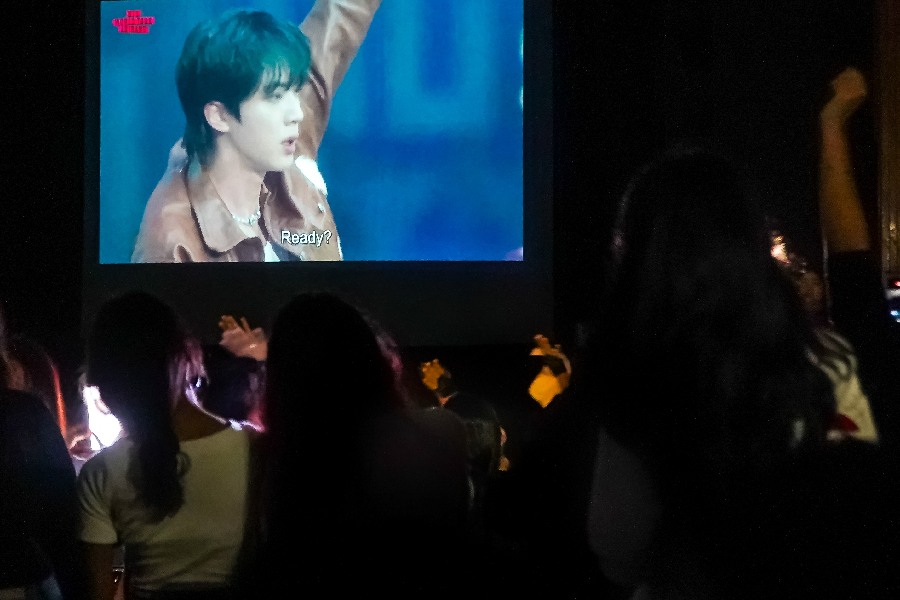 Dozens of BTS ARMYs gathered in Kolkata for Borahae Bash, organised by BTS Bengal Army to celebrate BTS’s 13th debut anniversary. “Many fans told us they had never experienced such a lively BTS event in Kolkata before,” said Kinkini Dasgupta, organiser and founding member of BTS Bengal ARMY