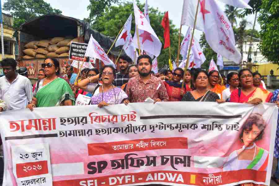 SFI, DYFI and AIDWA supporters march in Krishnanagar, Nadia, on Tuesday for justice for 10-year-old Tamanna Khatun on her first death anniversary.