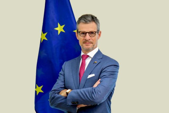 Congratulating the students, H.E. Hervé Delphin, Ambassador of the European Union to India, emphasised the transformative value of the programme.