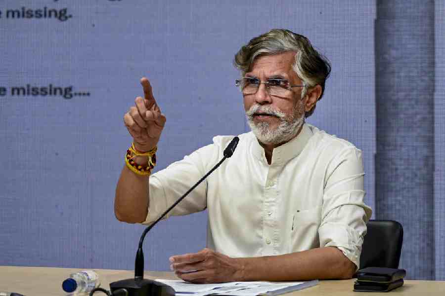 SBI sought axe three months ago, who protected Ram Temple donation centre staff: Congress