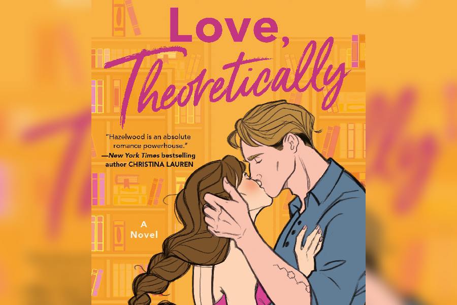 The cover of Ali Hazelwood\\\'s ‘Love, Theoretically’