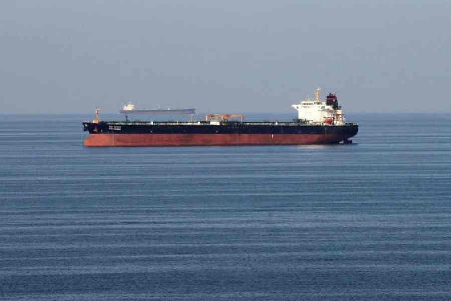 Strait of Hormuz oil supply risk