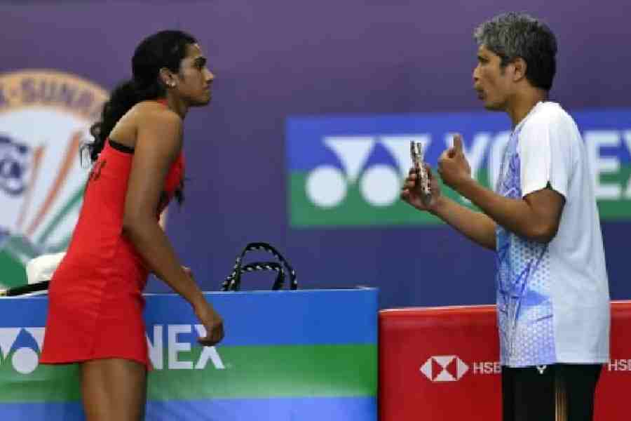 PV Sindhu with coach Irwansyah Adi Pratama.