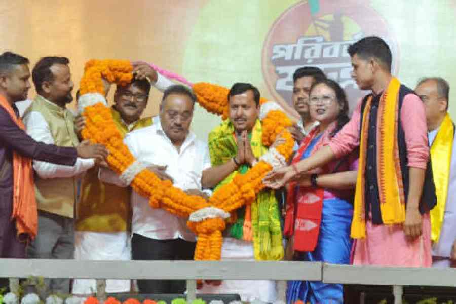 BJP national president Nitin Nabin (hands folded) being garlanded in Cooch Behar on Sunday.
