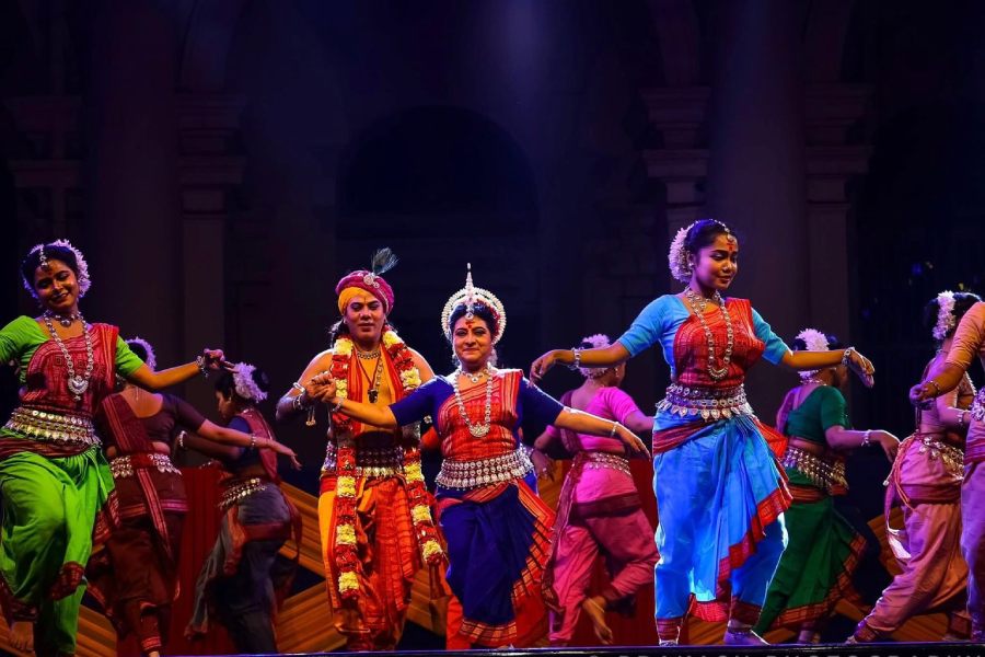 The festival featured a captivating showcase curated by Dona Ganguly along with the students of Diksha Manjari