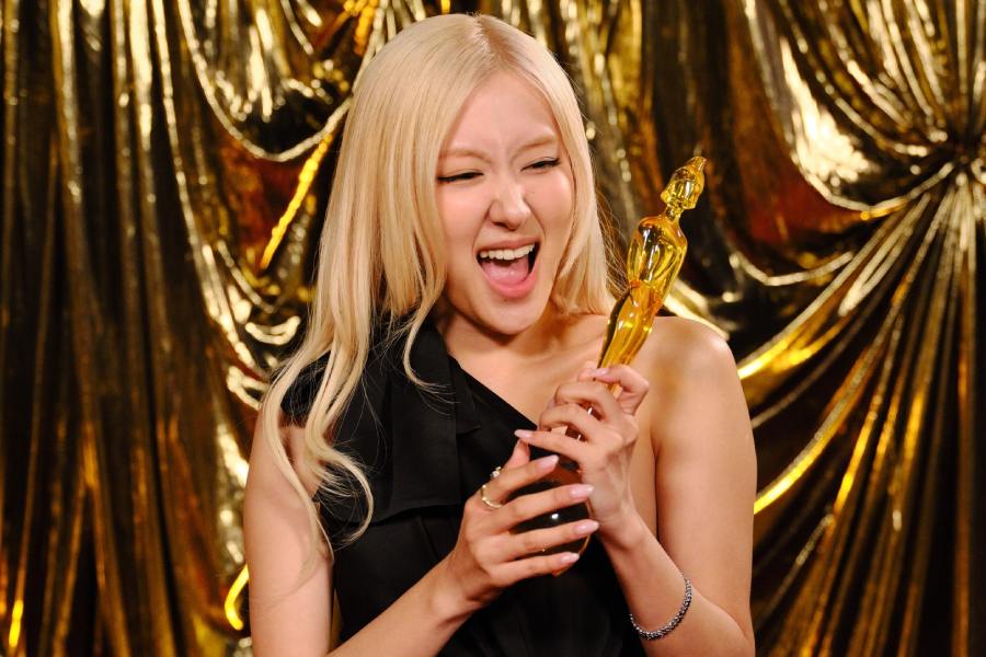 Blackpink member Rose