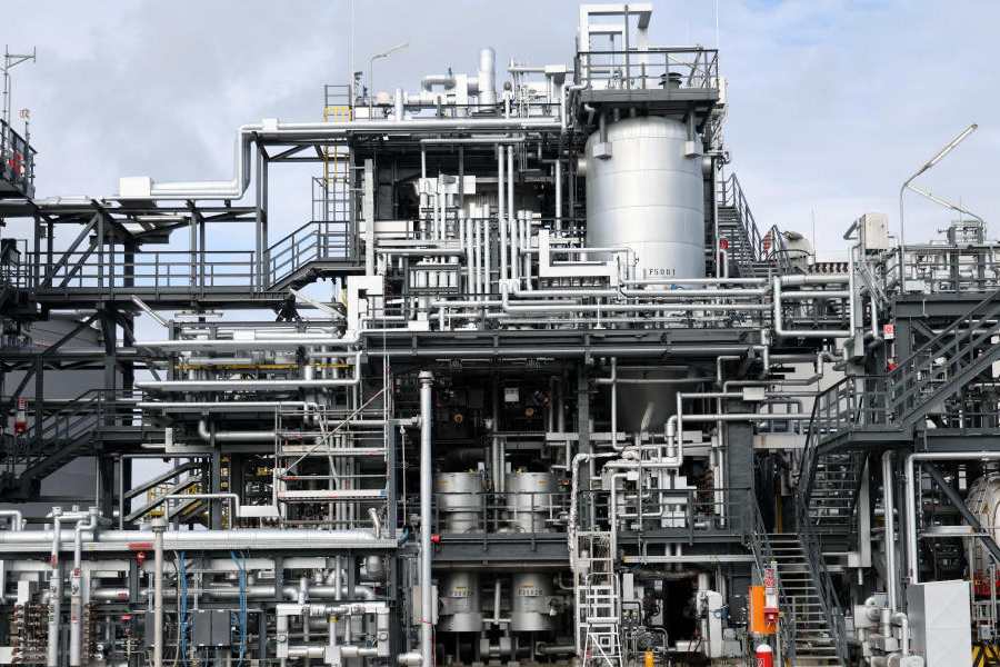 Representational image