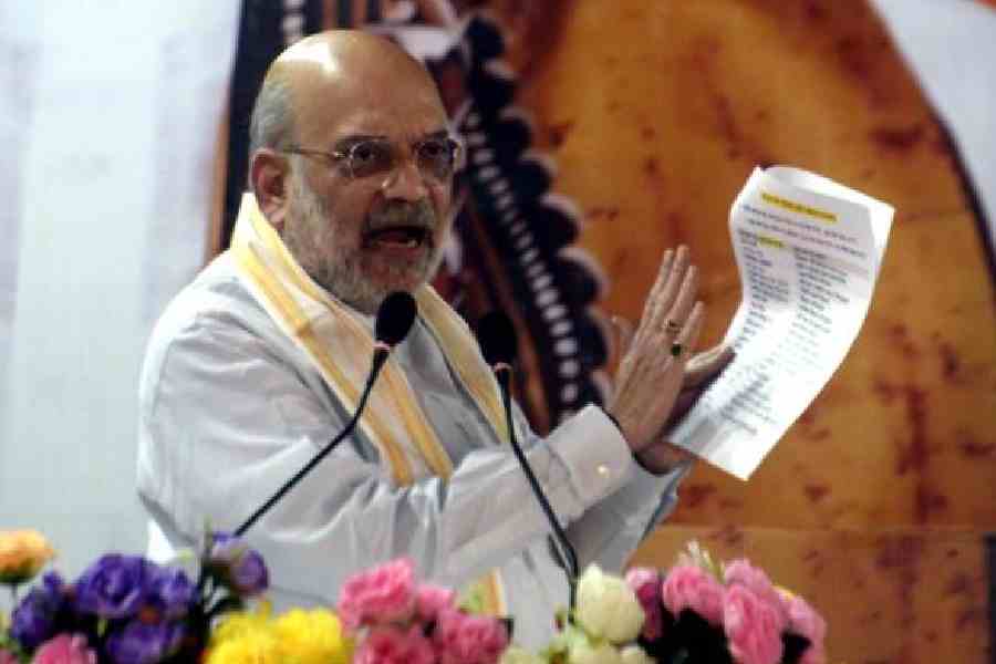 Amit Shah promises Seventh Pay Commission jobs