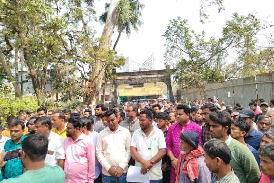 Dinhata enclave residents protest SIR adjudication voter list