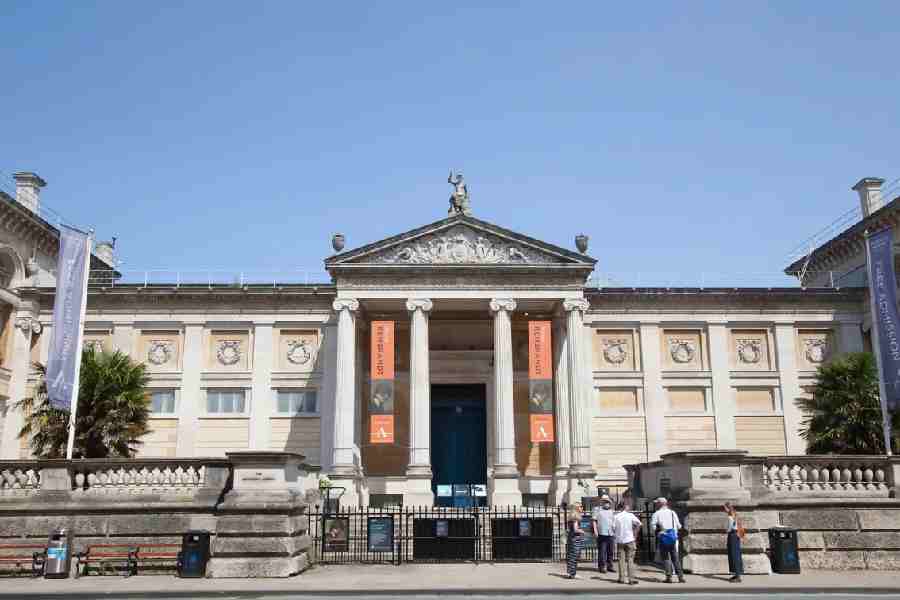Ashmolean Museum.