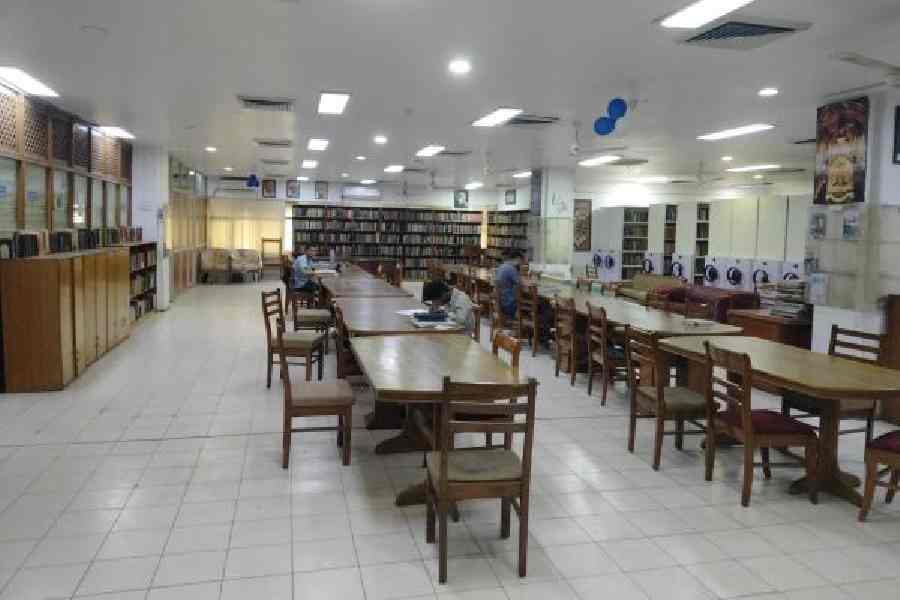 Kartavya Bhavan libraries