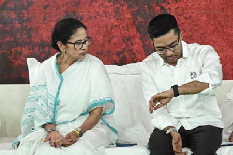 Abhishek Banerjee BJP boycott Bengal