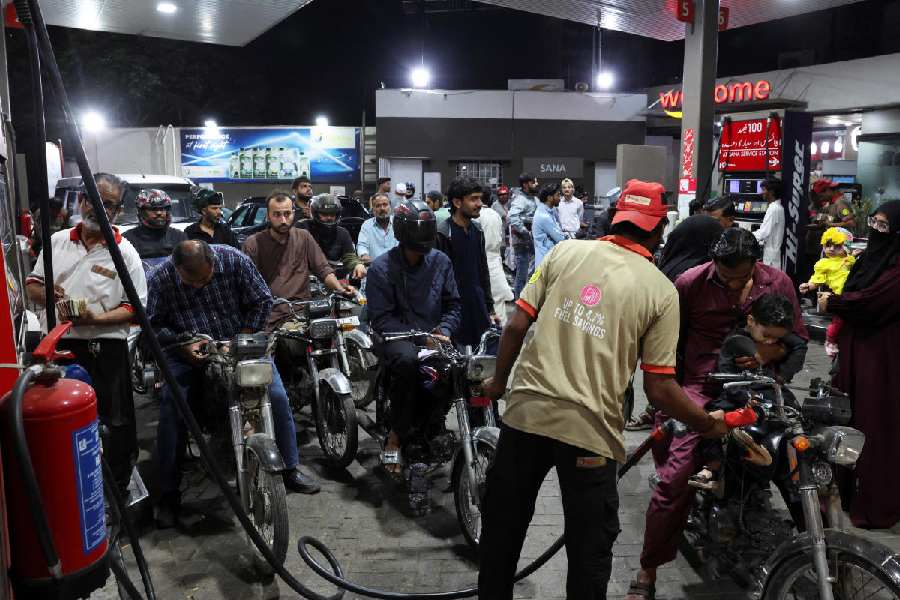 Pakistan fuel price hike
