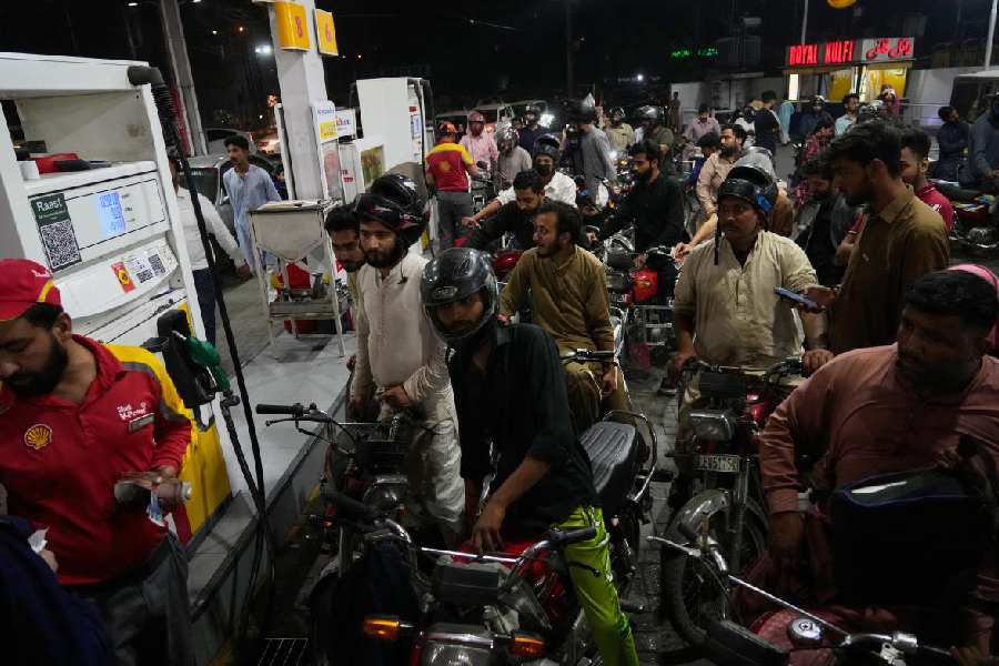 Pakistan fuel price hike