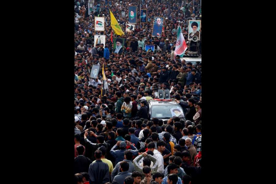 Kashmir protests Khamenei killing