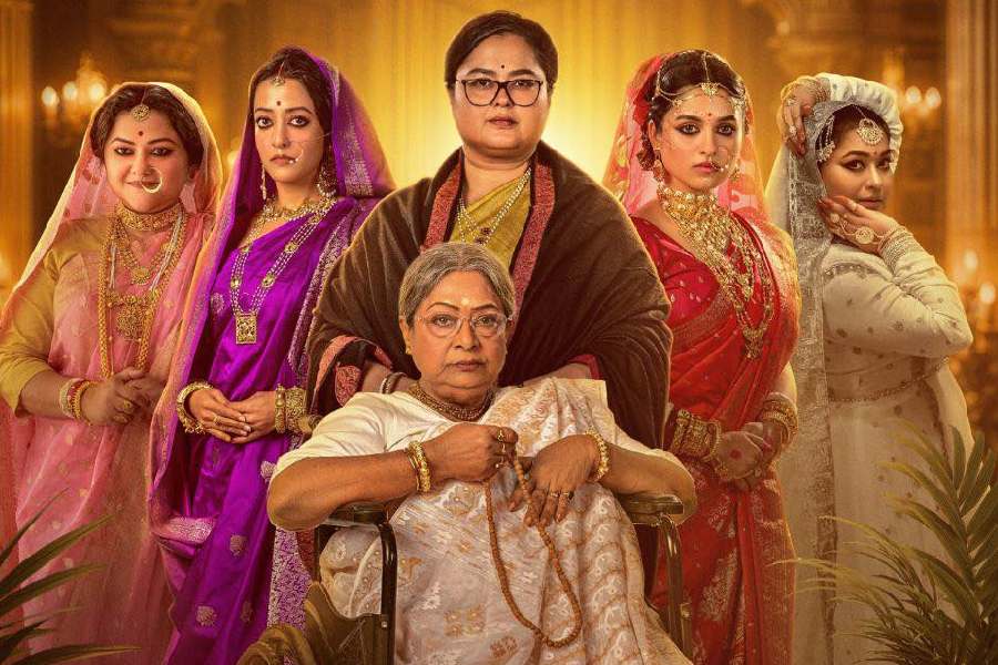 A poster of ‘Phul Pishi O Edward’