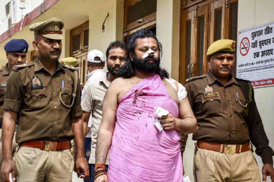 Ashutosh Brahmchari razor attack