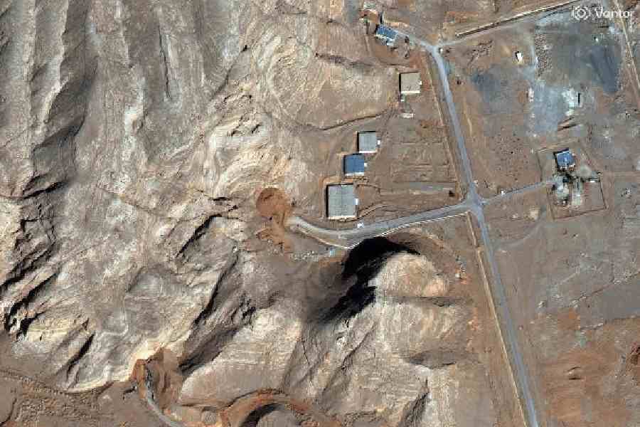 US intel Iran retrieve enriched uranium Isfahan narrow access