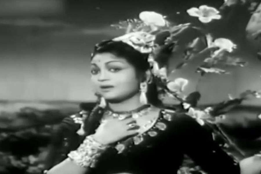 Kuhu Kuhu Bole Koyaliya