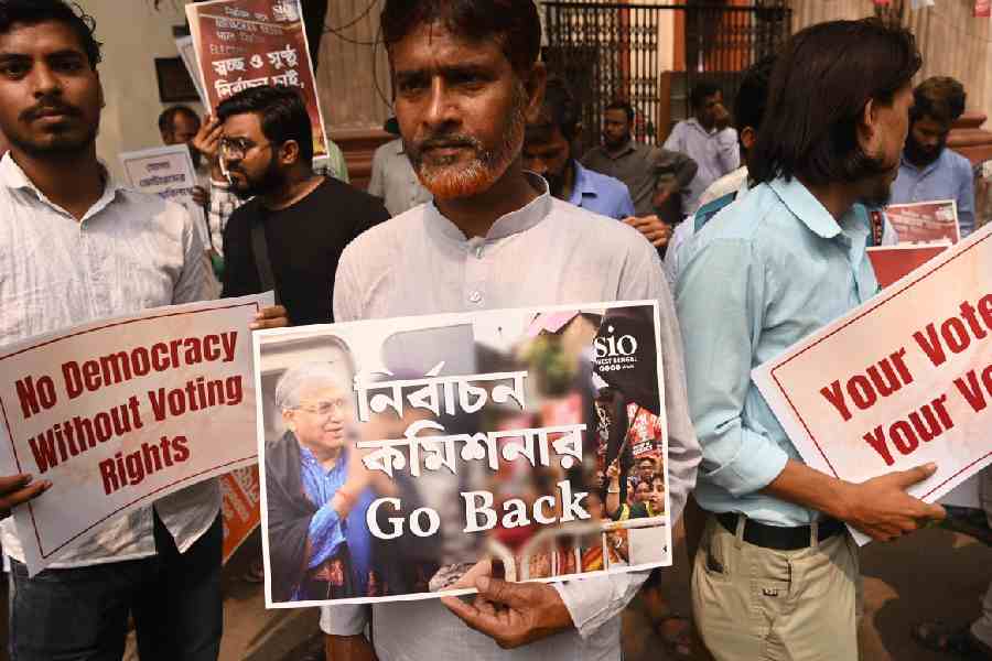Protesters in BBD Bag on Monday. Picture by Bishwarup Dutta