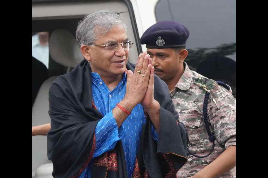 Gyanesh Kumar at the Kalighat temple on Monday.