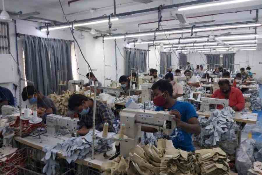 Workers at Vinit Gloves Manufacturing, which exports industrial gloves and garments to Europe, US &amp; West Asia