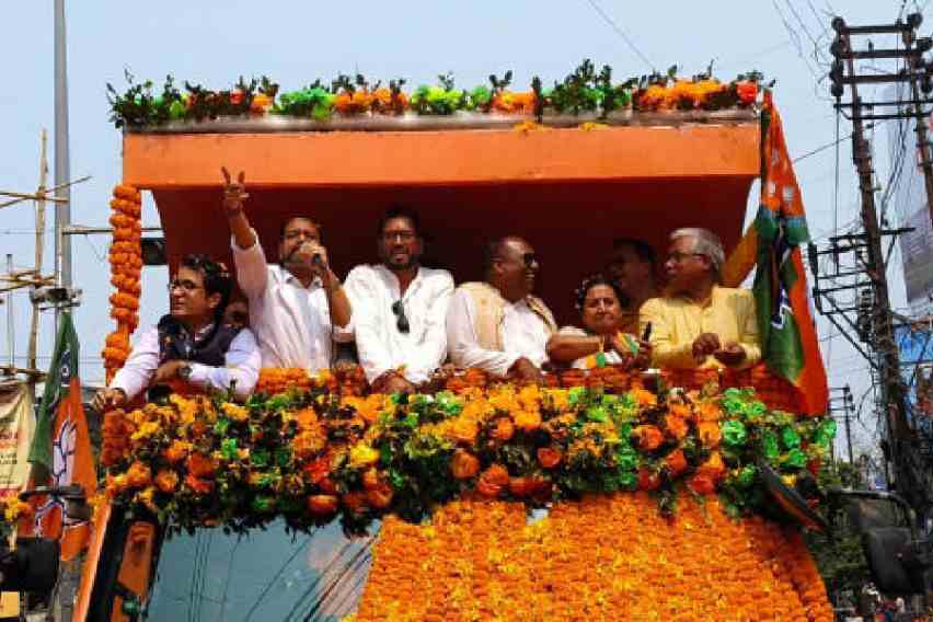 BJP Parivartan Yatra Siliguri President Murmu insult tribal voters