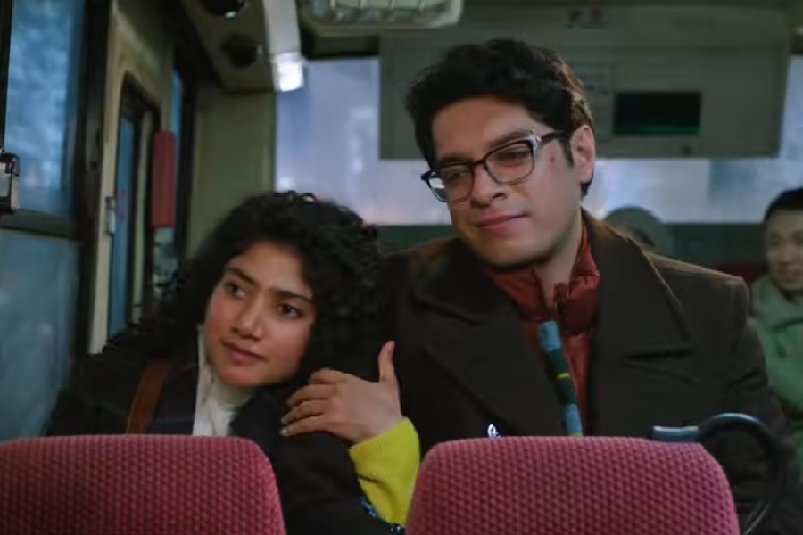 Sai Pallavi and Junaid Khan in ‘Ek Din’