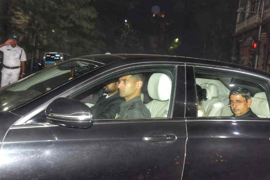 R N Ravi West Bengal governor oath