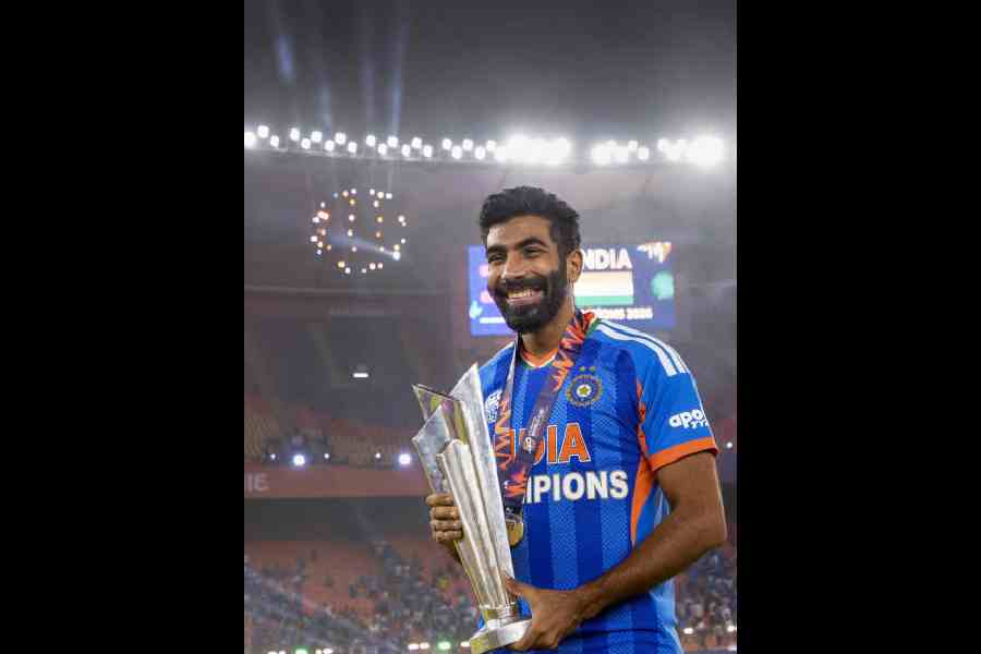 Jasprit Bumrah with the T20 World Cup. (PTI)