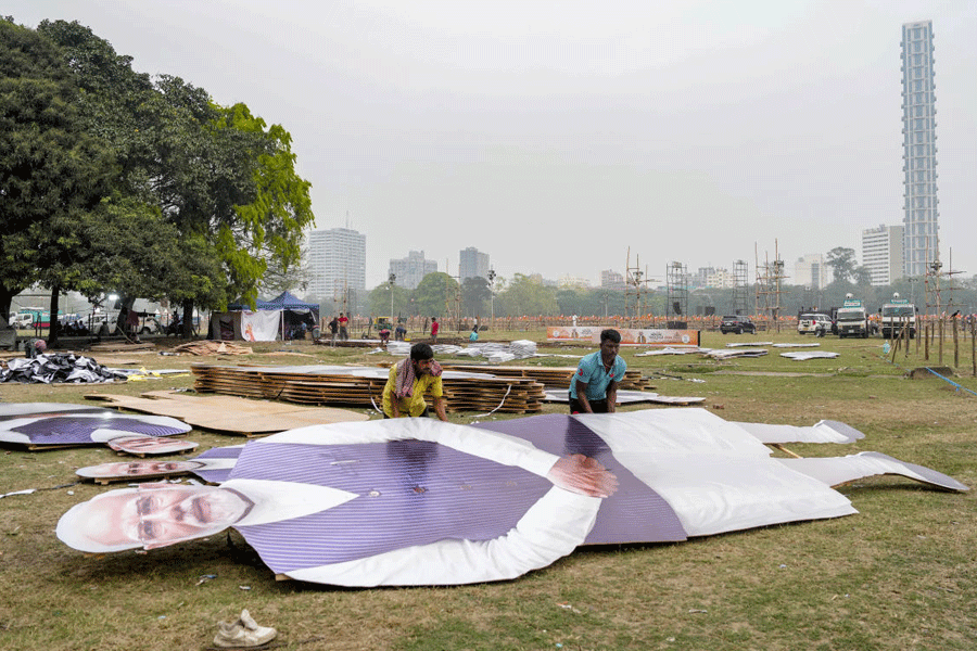 Preparations underway for PM Modi's rally in Kolkata