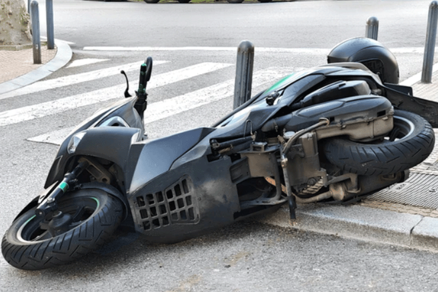 Delhi woman motor accident