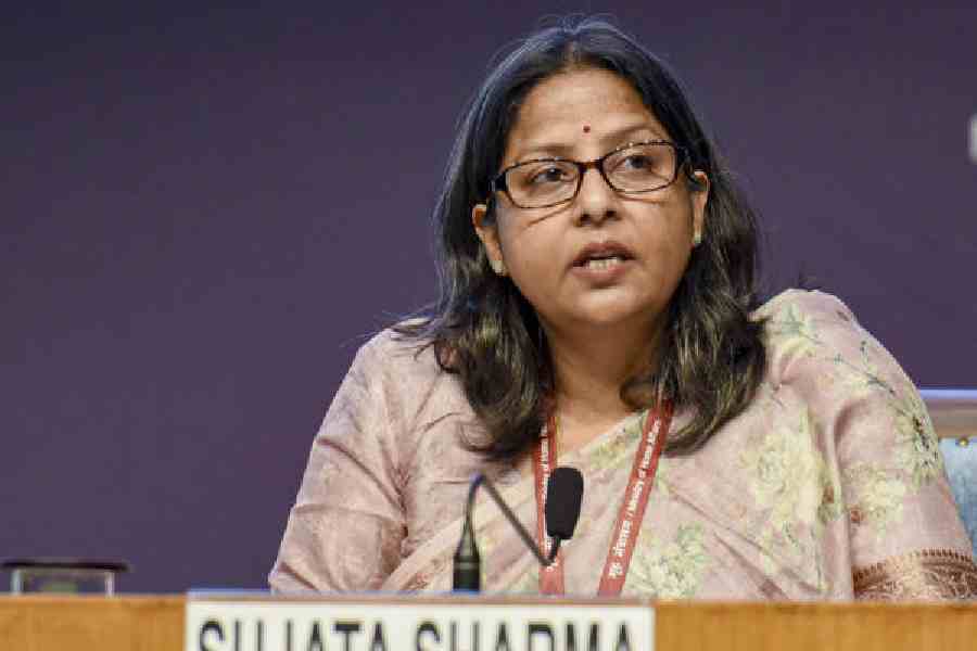 India petroleum ministry PNG appeal LPG shortage