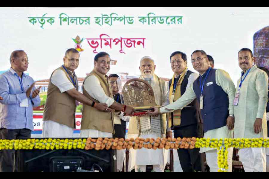 Modi Assam rally Congress attack