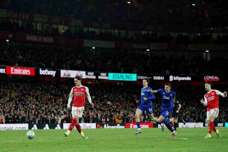 Arsenal's Max Dowman scores their second goal Action Images.