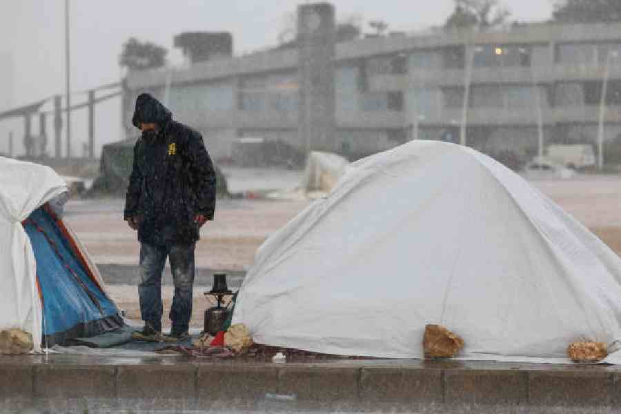 Kiryat Shmona Hezbollah Border Crisis