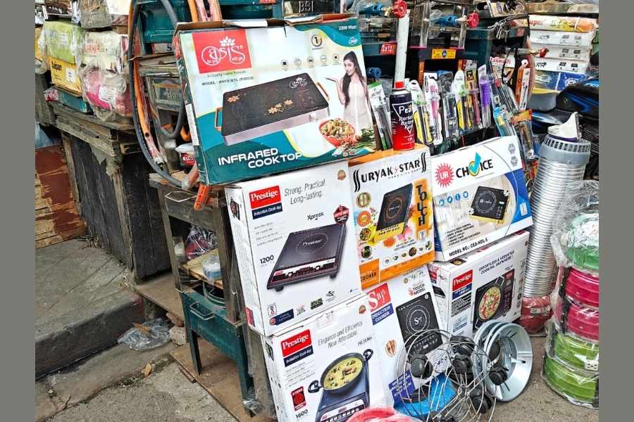 Several electronics stores in Kolkata are also running out of basic induction models