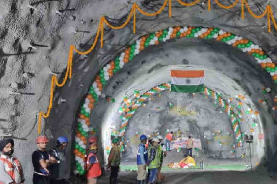 NFR IRCON Tunnel 8 breakthrough Sivok Rangpo railway