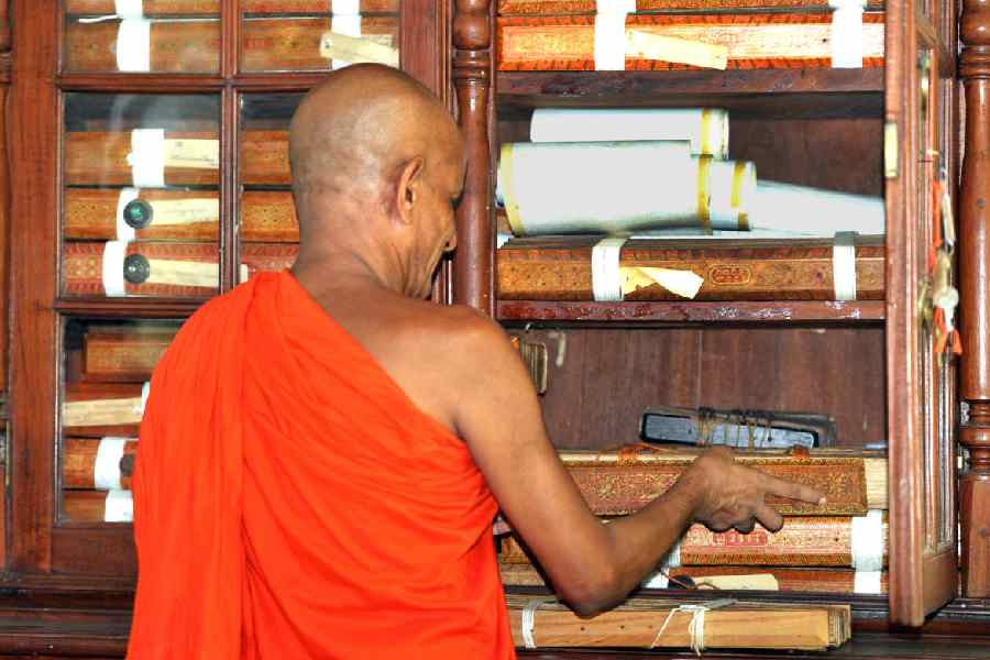 Representational image