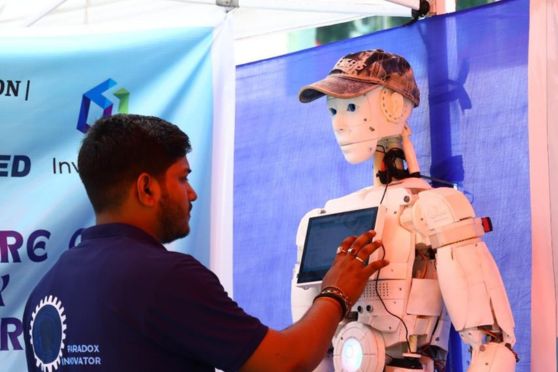 Adding depth to the festival, the Start-up Expo provided a platform for aspiring entrepreneurs to present early-stage business ideas, interact with peers, and explore opportunities within the evolving startup ecosystem. The initiative encouraged participants to move beyond theoretical knowledge and focus on building scalable, real-world solutions. Beyond competitions, DAKSHH ’26 stood out as a model of experiential learning. Months of planning and execution by student teams translated into hands-on exposure to leadership, communication, budgeting, marketing and crisis management. The inclusion of attractive prize pools and accessible registration fees further ensured wider participation and recognition of talent.