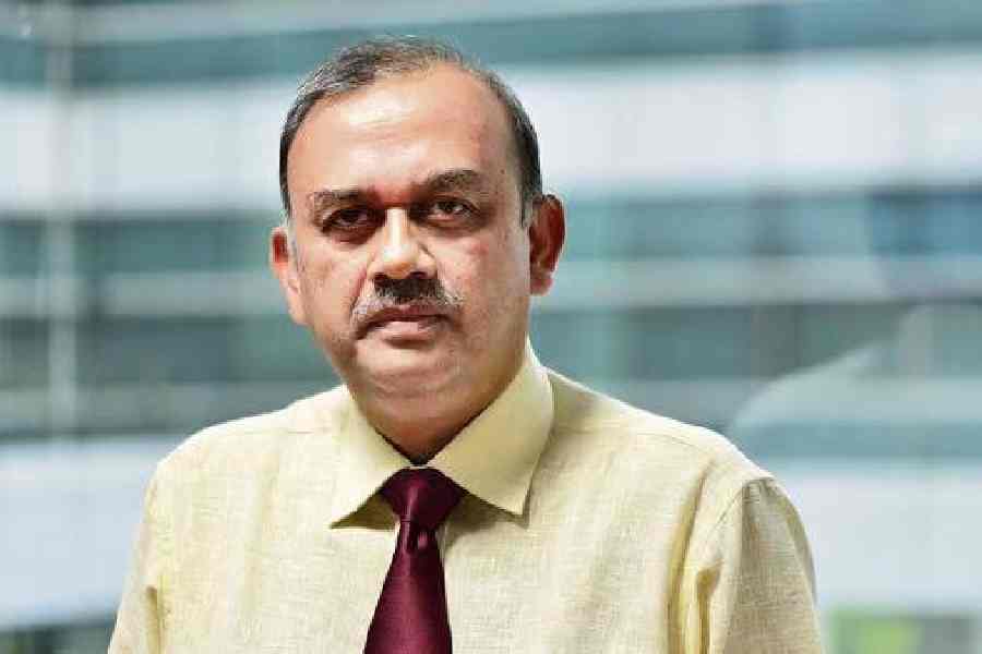 HDFC Bank chairman resignation