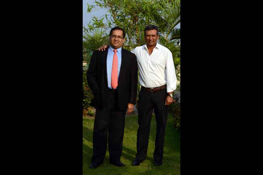 McLeod Russel resignation