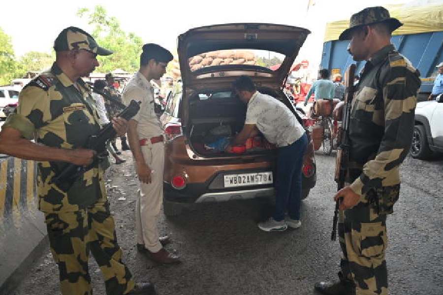 EC retired officials Bengal elections