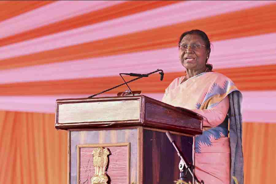 President Droupadi Murmu addresses a gathering at the \\\'Shri Ram Janmabhoomi Temple\\\', in Ayodhya.