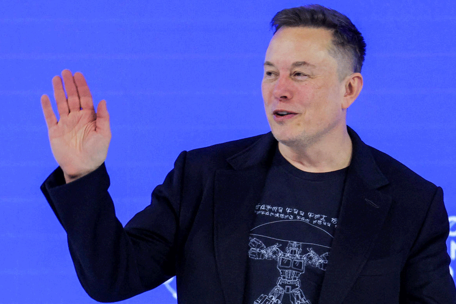 FILE PHOTO: 56th annual World Economic Forum (WEF) meeting in Davos