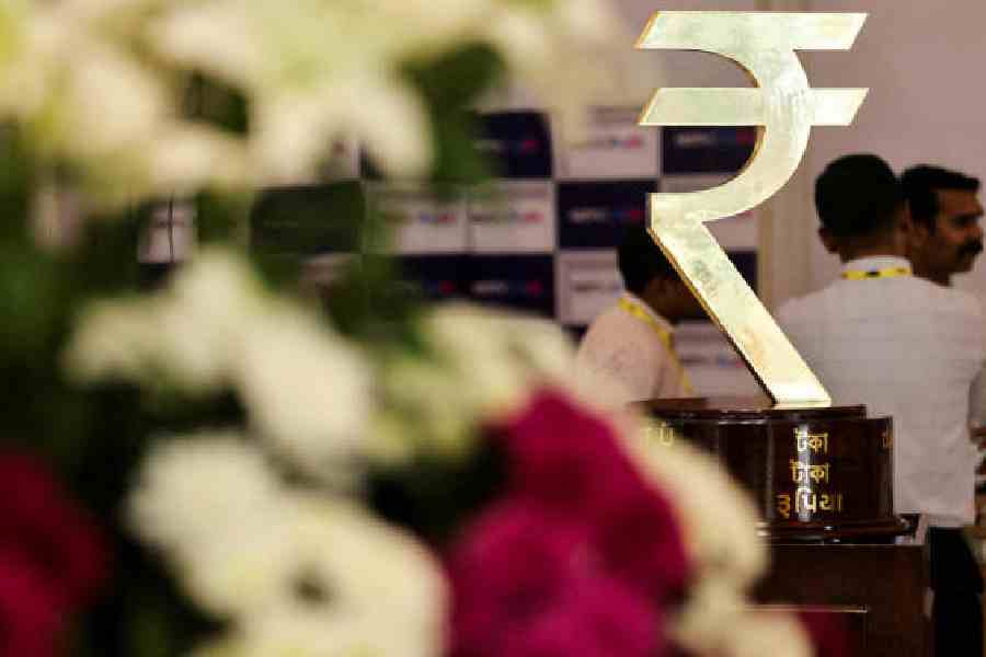 Rupee hits record low 93.71 dollar West Asia crude surge FII outflows