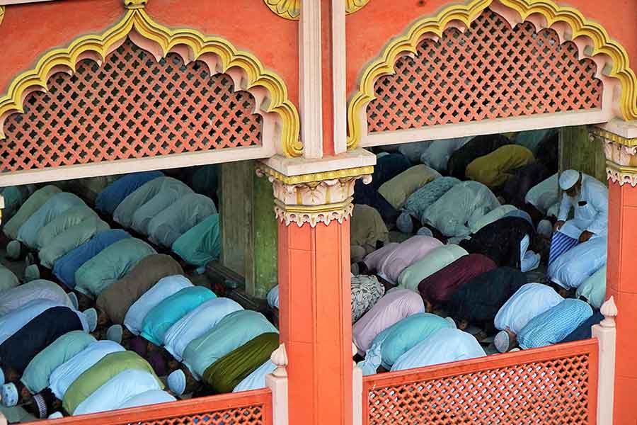 nside Nakhoda Masjid, the mood was solemn. Beneath its ornate arches, worshippers filled every inch of space, shoulder to shoulder, as the prayer lines extended into corridors